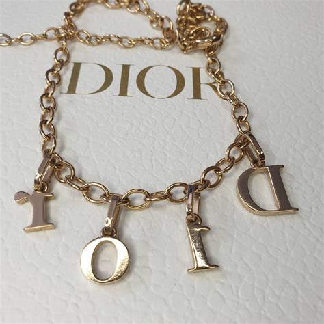 dior mens box chain|necklace that says Dior.